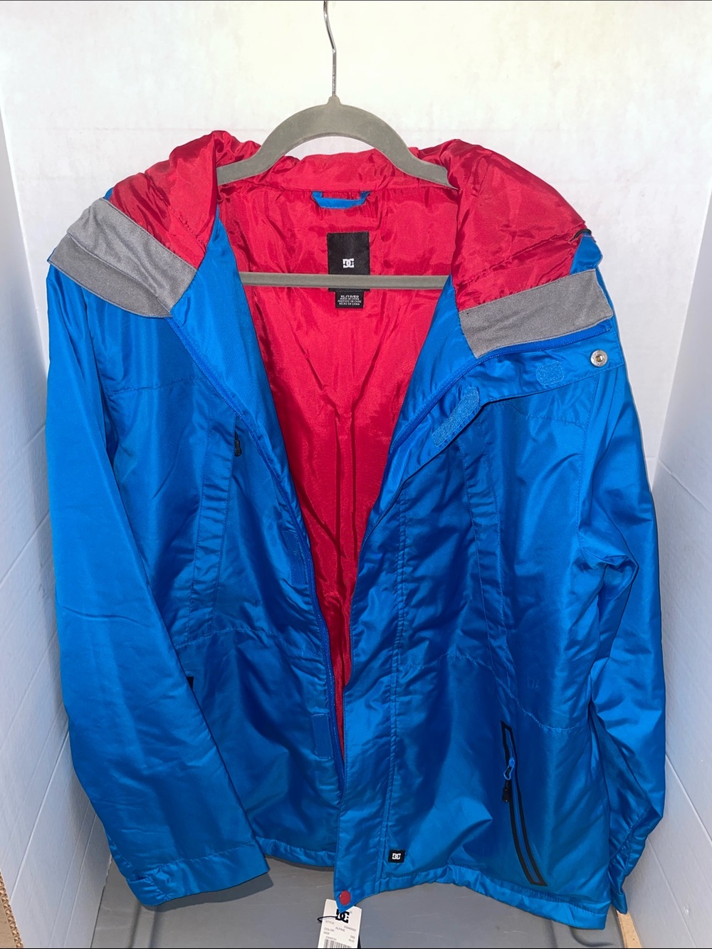 DC Men's Bright Blue Hooded Rain Jacket